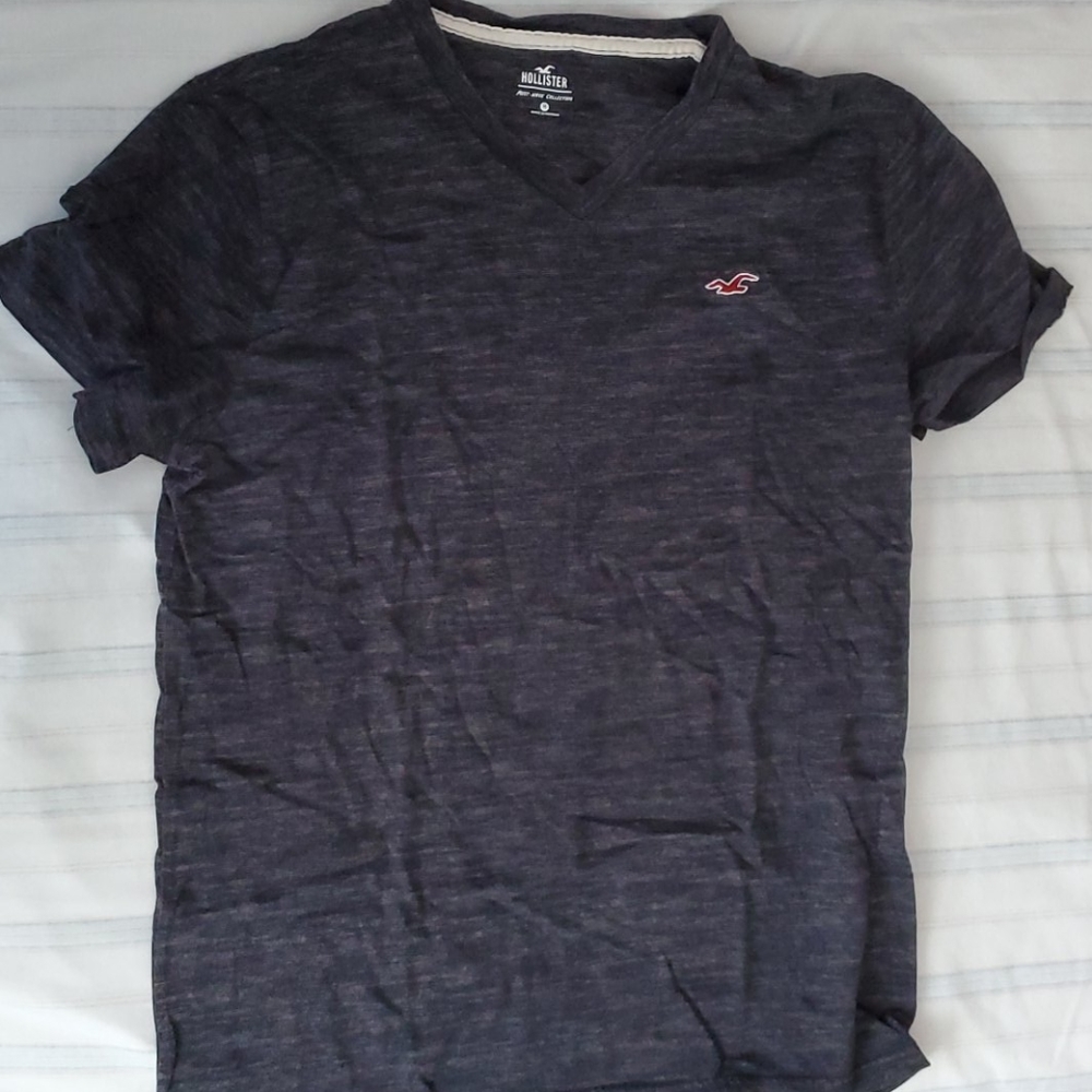 Hollister V-neck Tee